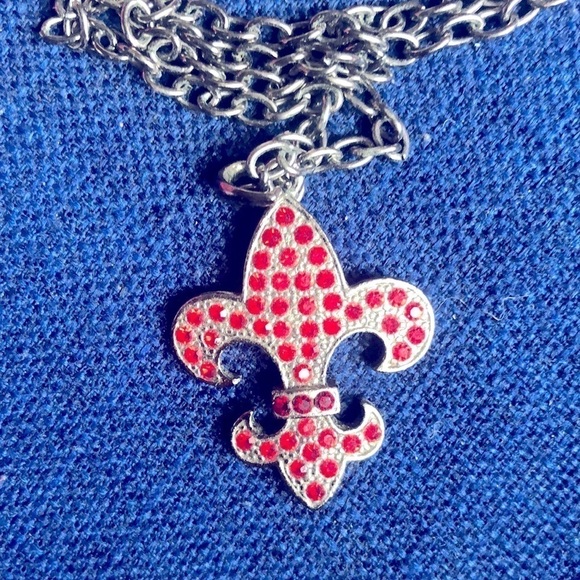 Jewelry - VCLM Fleur de lis red rhinestone and gunmetal necklace